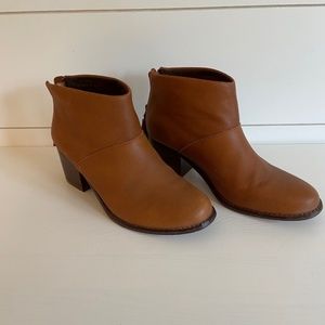 Toms Brown Leather Booties with Tassels